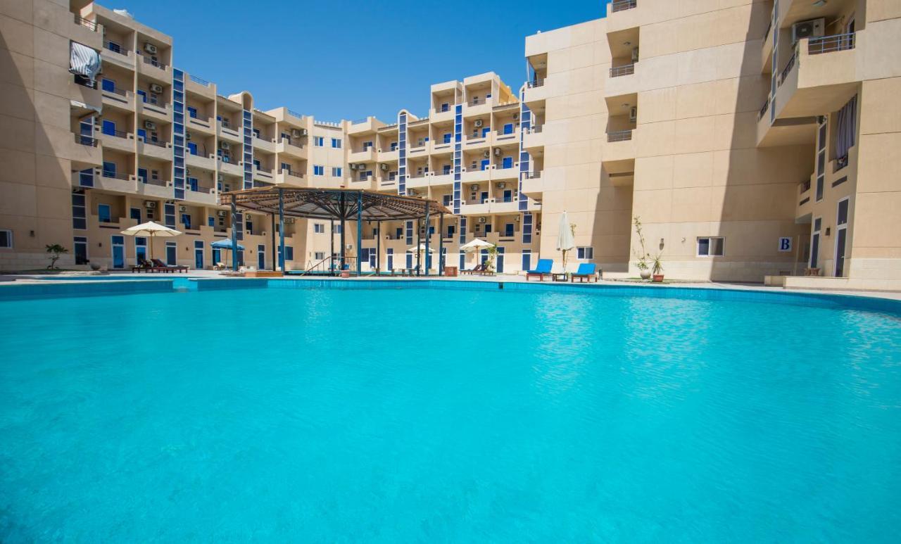 Appartement Pool View Near El Gouna With Floor Balcony & Kitchen Hurghada