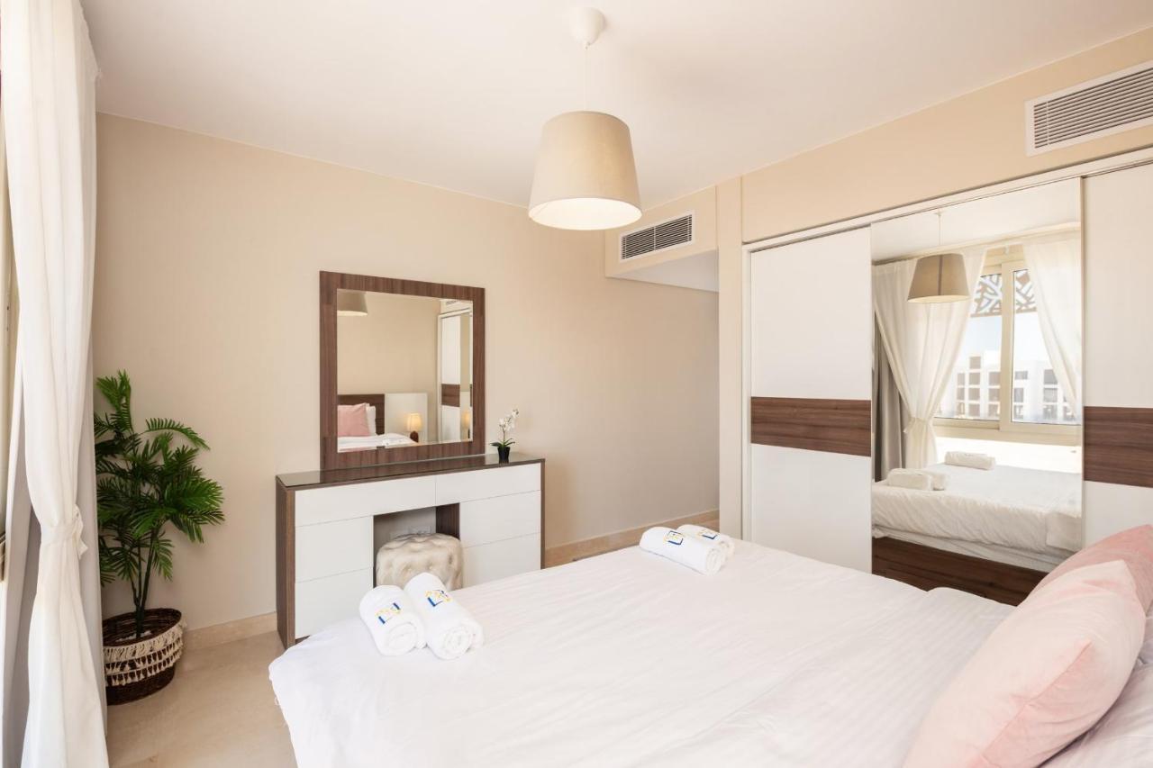 Luxe 3bdr W Private Rooftop Jacuzzi & Access Apartamento Hurghada