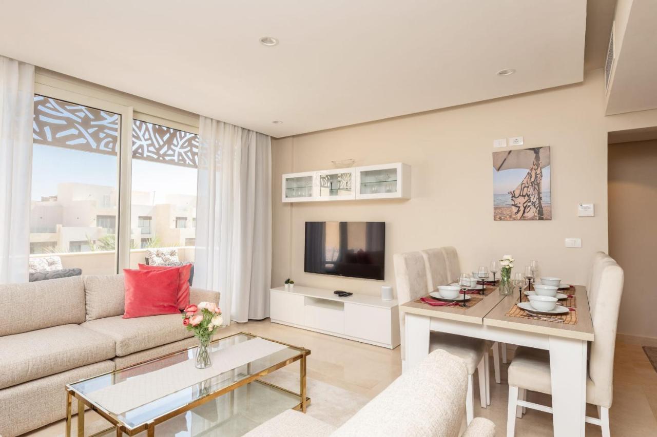 Luxe 3bdr W Private Rooftop Jacuzzi & Access Apartamento Hurghada