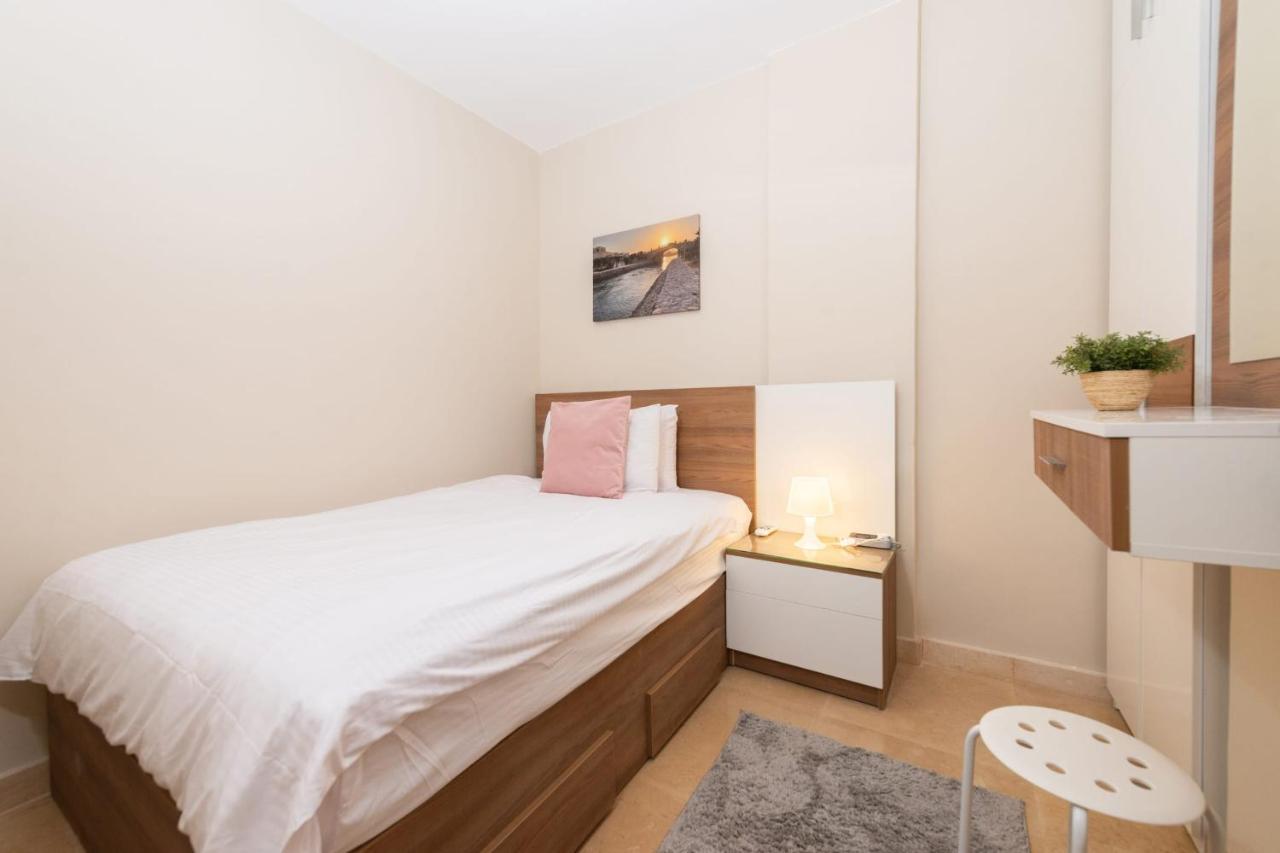 Luxe 3bdr W Private Rooftop Jacuzzi & Access Apartamento Hurghada