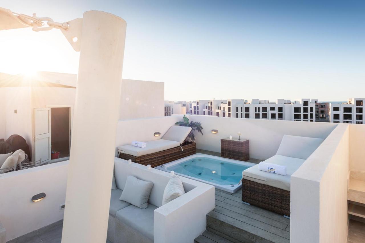 Luxe 3bdr W Private Rooftop Jacuzzi & Access *