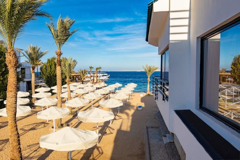 La Rosa Waves And Aqua Park Hotel