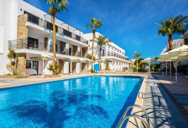 La Rosa Waves And Aqua Park 4*