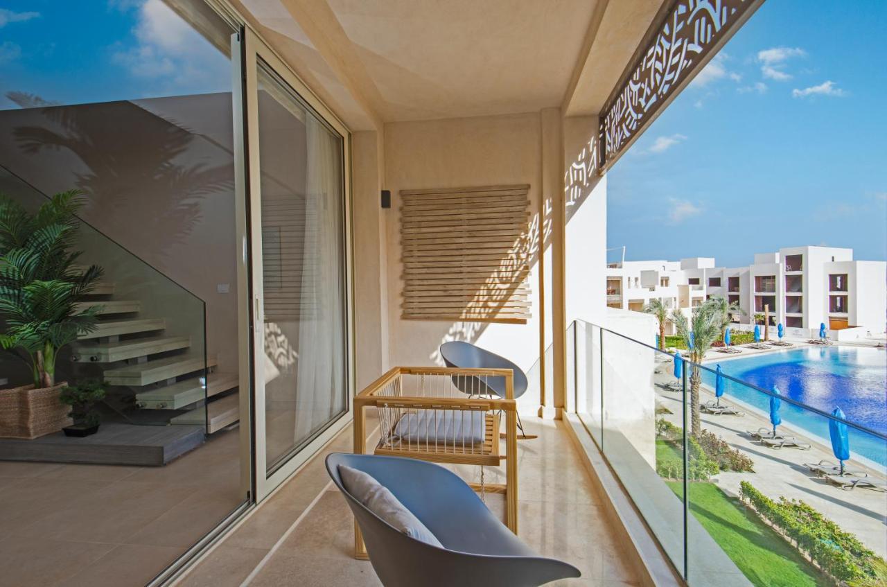 Apartment A Stunning Seaview Penthouse; 3bedrooms + Nanny