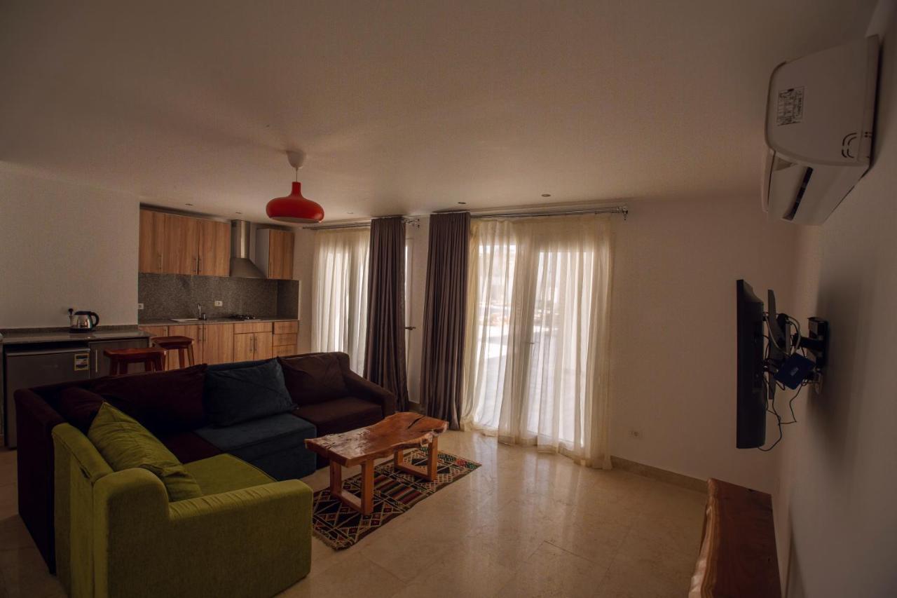 Apartment 23 Havens *