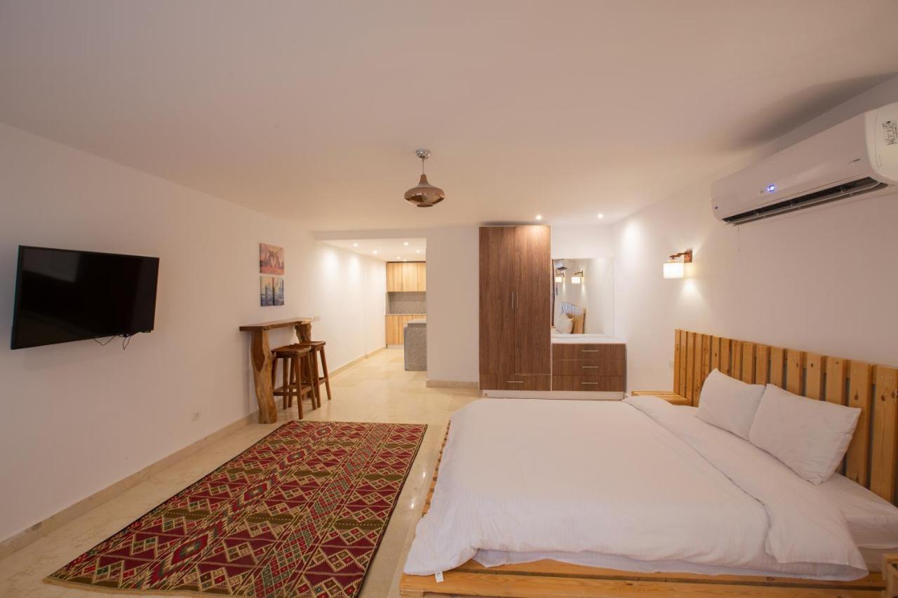 23 Havens Apartment