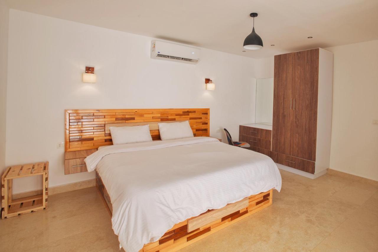 Apartment 23 Havens
