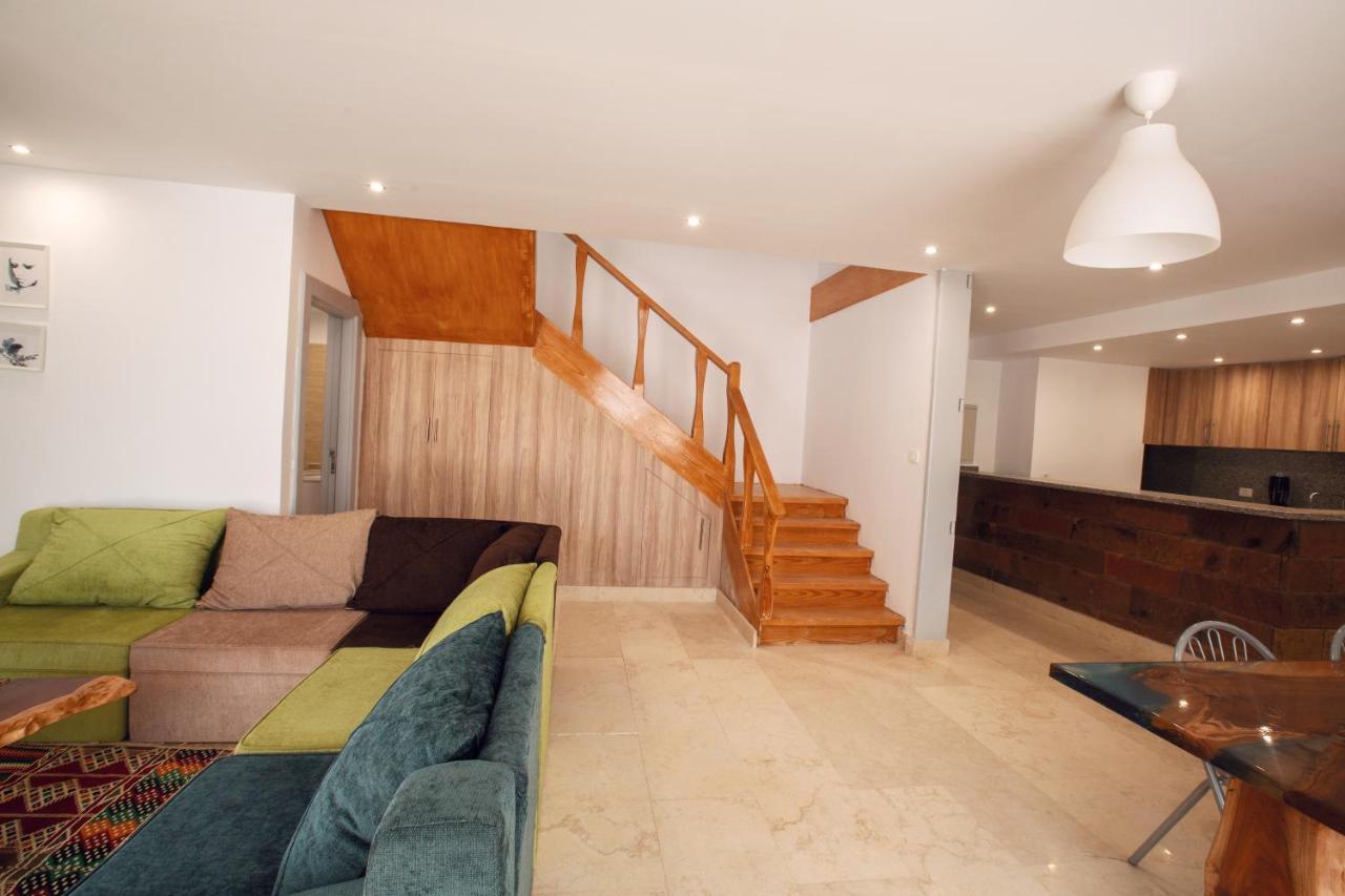 23 Havens Apartment *