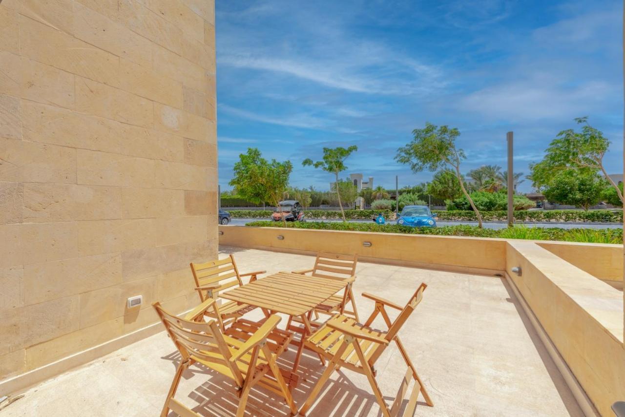 One Bedroom Ground Floor In Mangroovy Apartment *