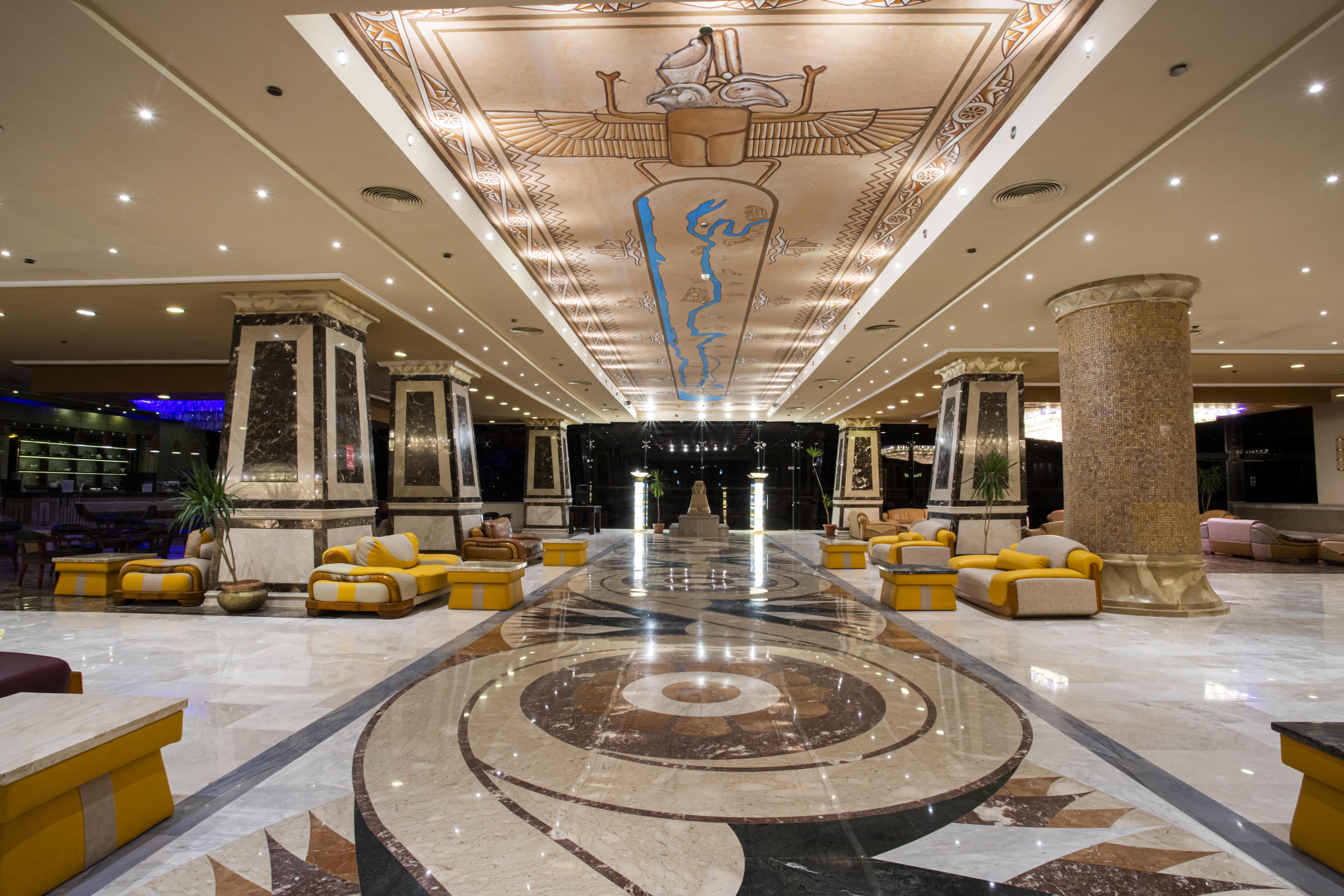 Amc Royal & Station touristique Hurghada