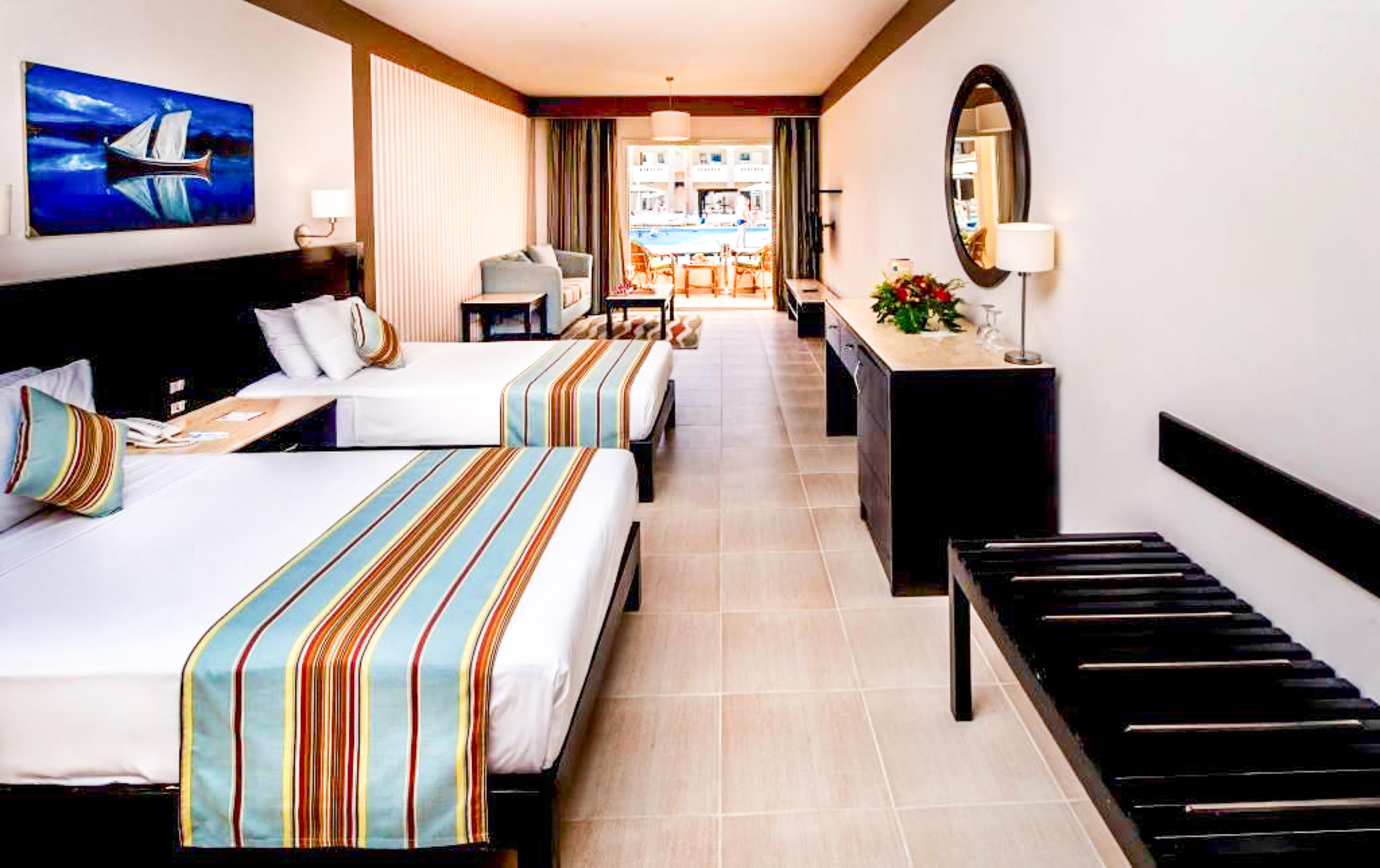 El Karma & Aqua Park -