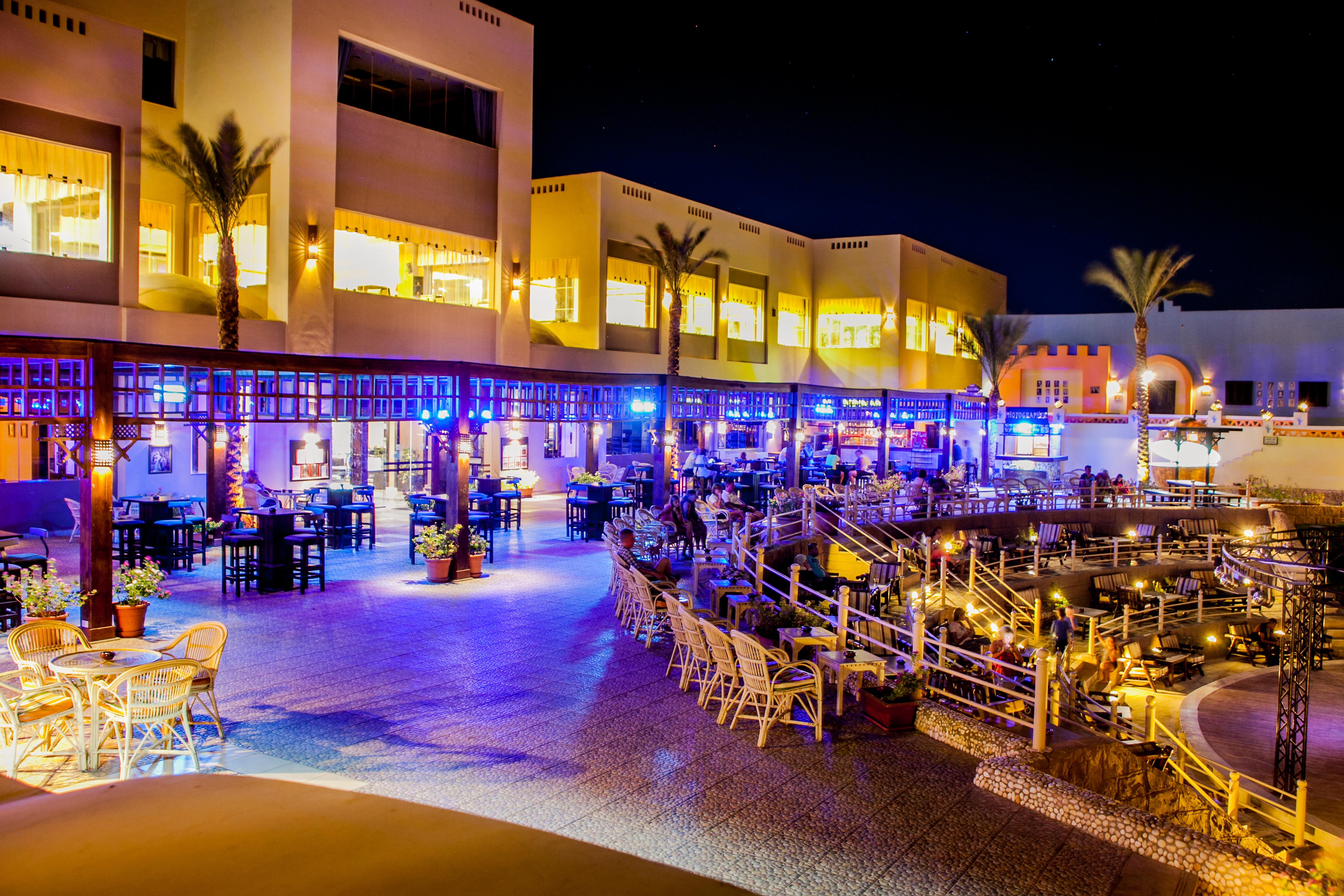 El Karma & Aqua Park -