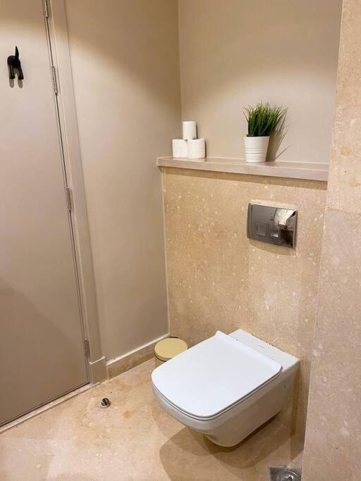 Lovely 1 Bedroom Apt. At Mangroovy With Free Access To The And Pools Chalé Hurghada