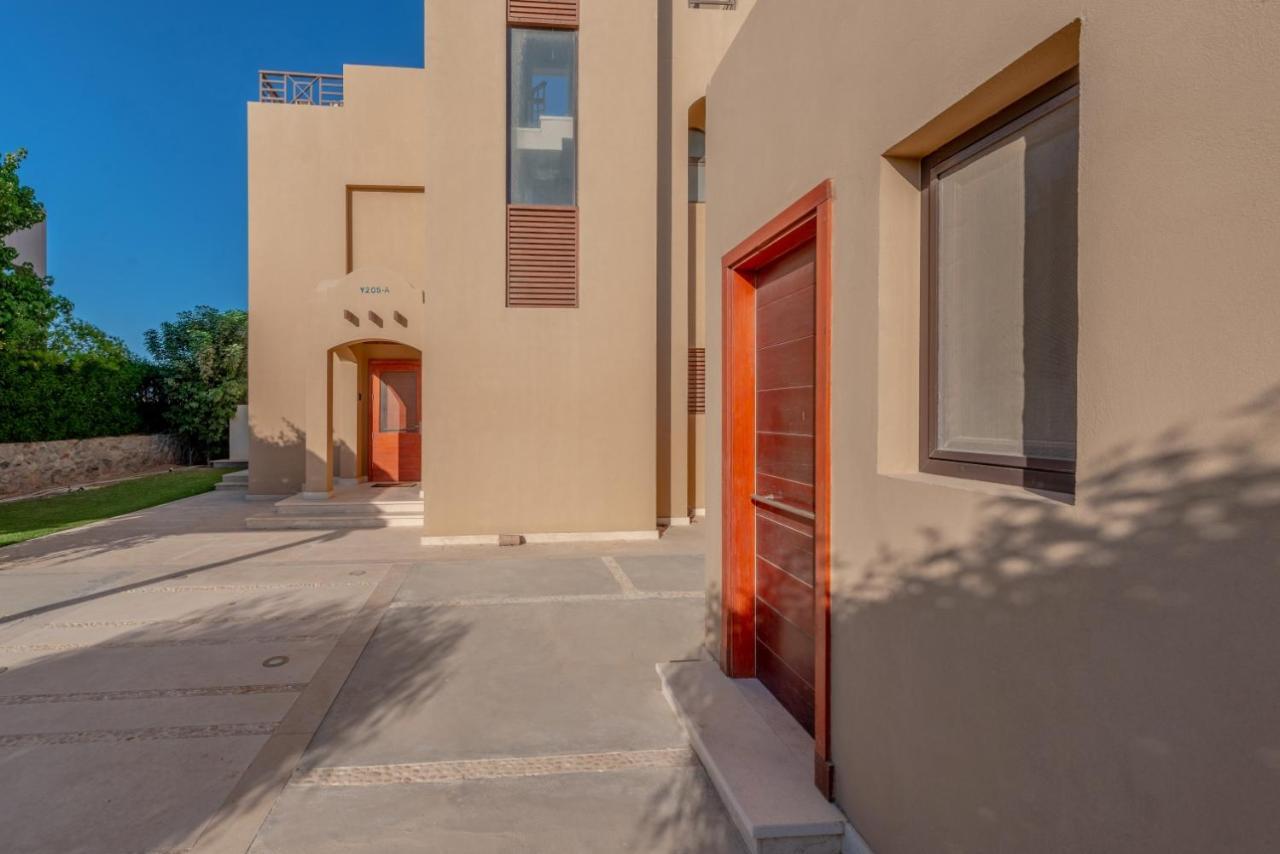 3br Family In Sabina, El Gouna. Lagoon & Private Pool Villa