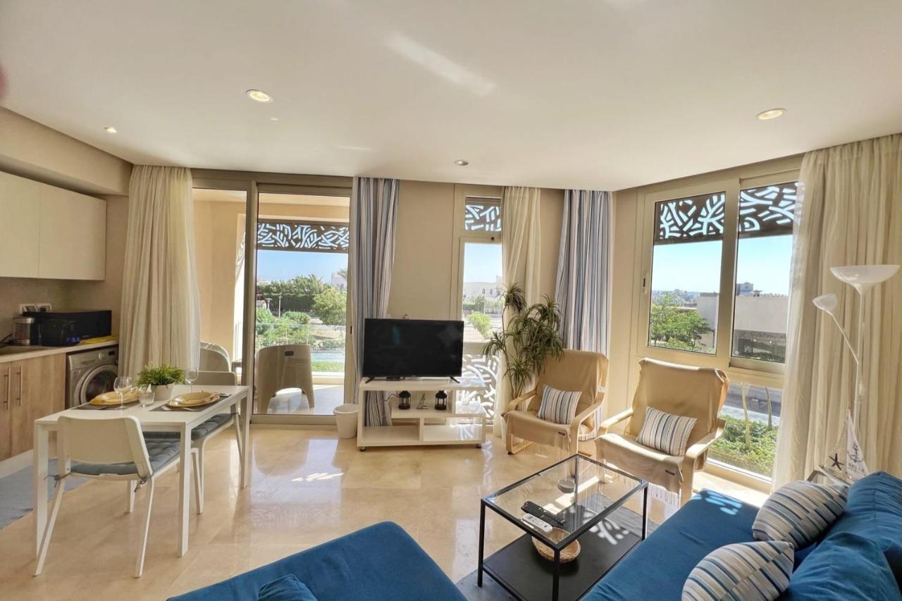 Proper & Plush 1 Bdr Mangroovy Free Pool & Access