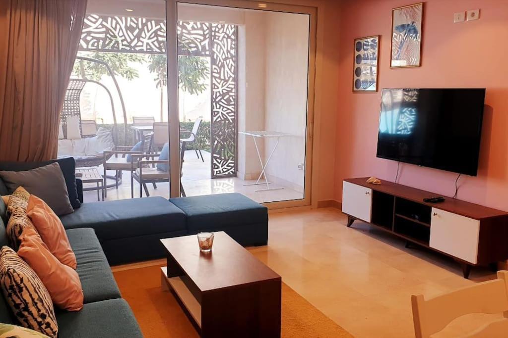 Mangroovy - 1br Gf +2 Beds Garden & Pool View Appartement *