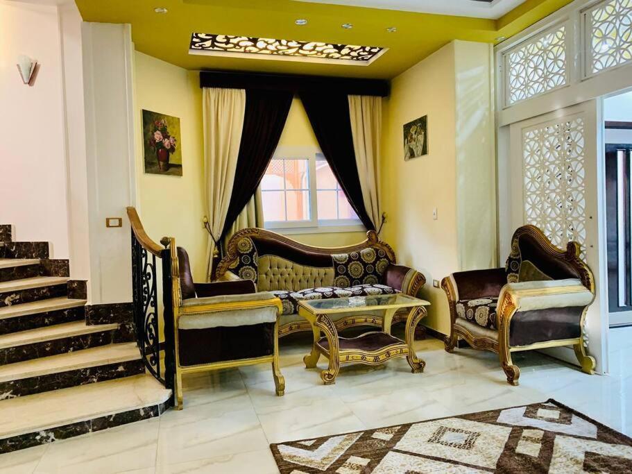 Villa Golden Oasis Luxurious Private With Pool