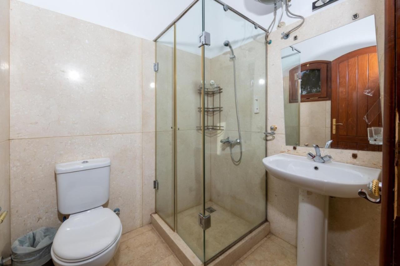 West Golf Apartment *