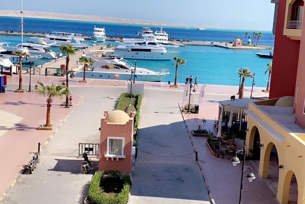 Brand New Flat Marina View *