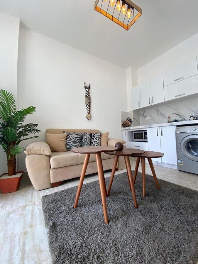 Elegant And Welcoming One Bedroom Appartement *