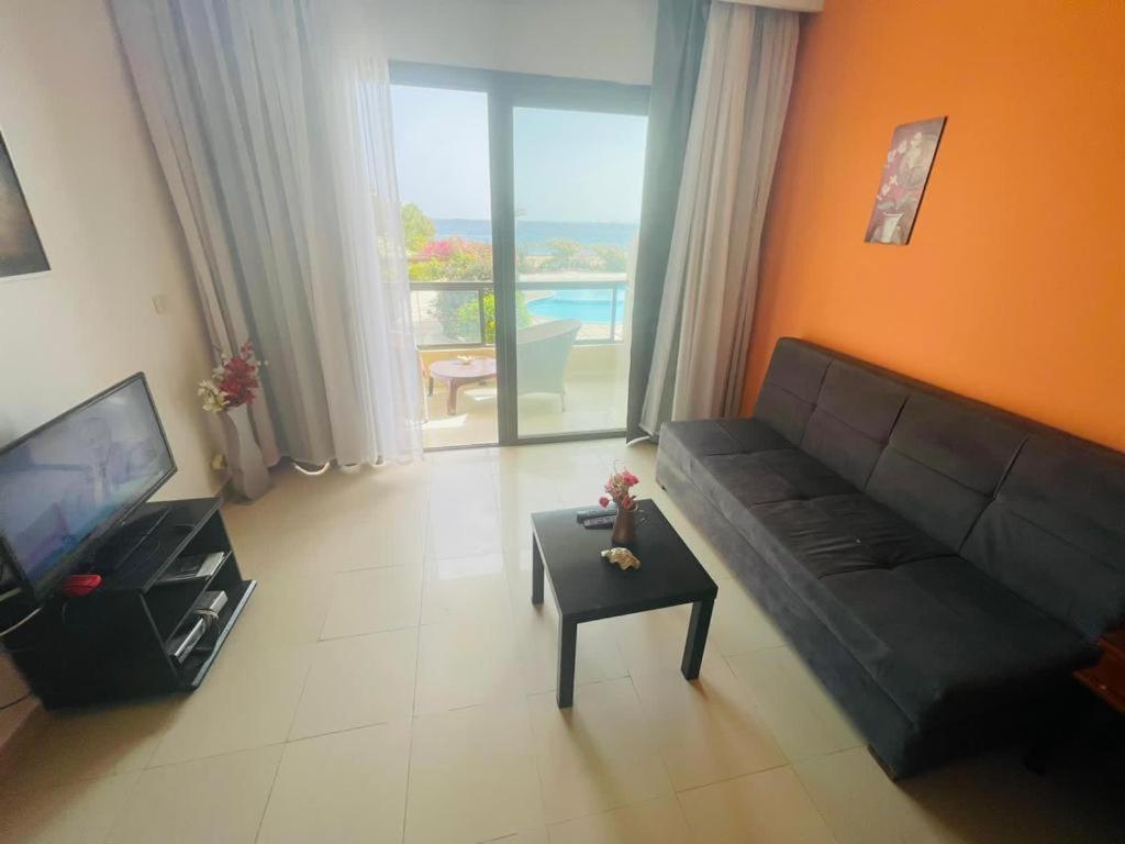 Apartment Navy 107 *