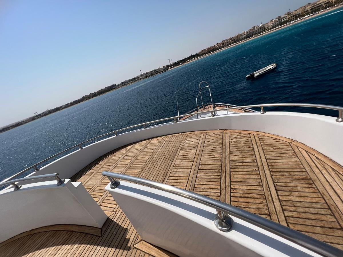 Kuba Luxus Tour - Boat In Sahl Hashesh - Botel *