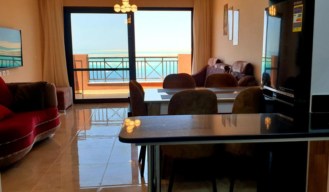 The View Aparthotel *