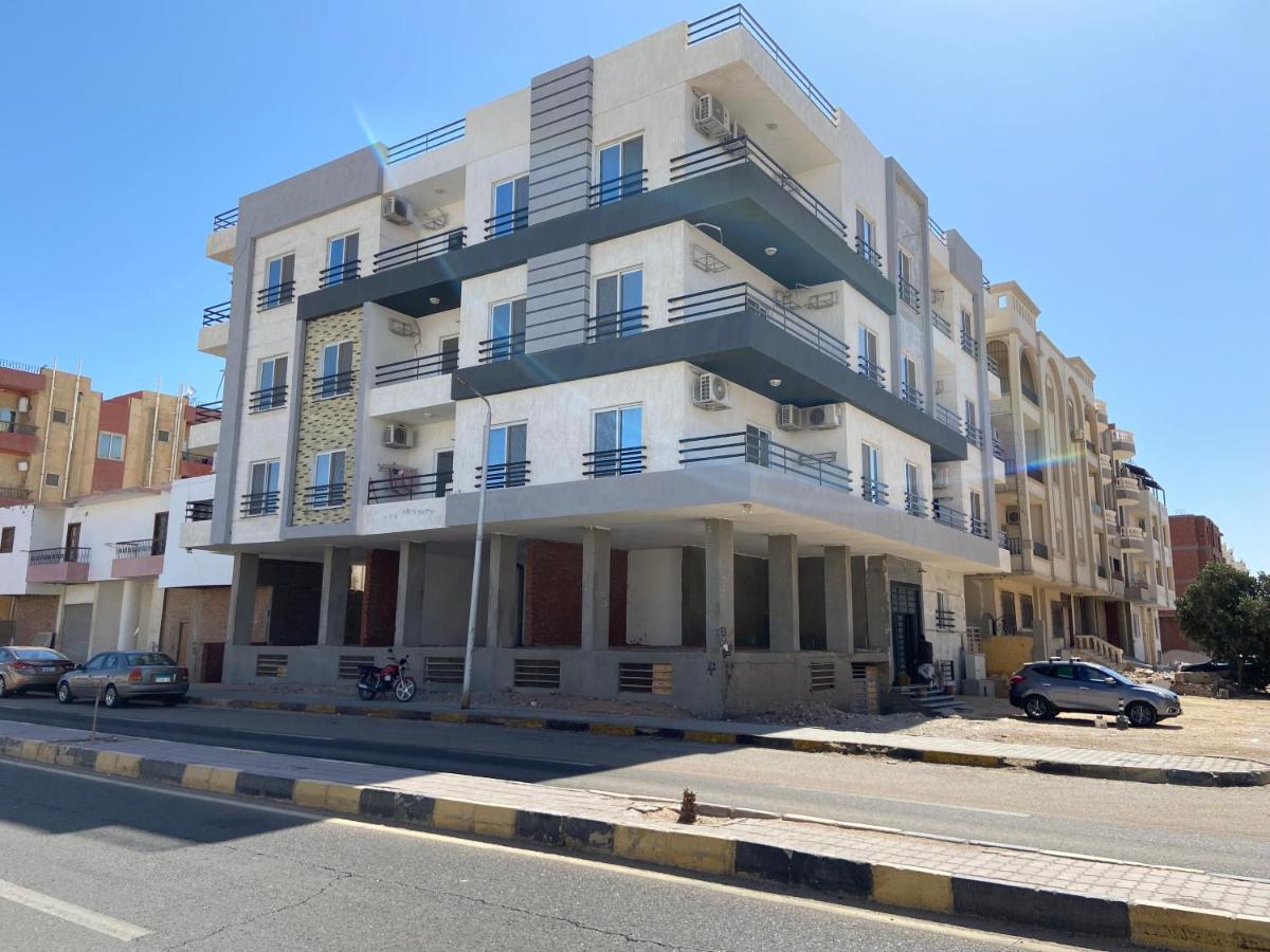 Stunning 1 Bedroom *