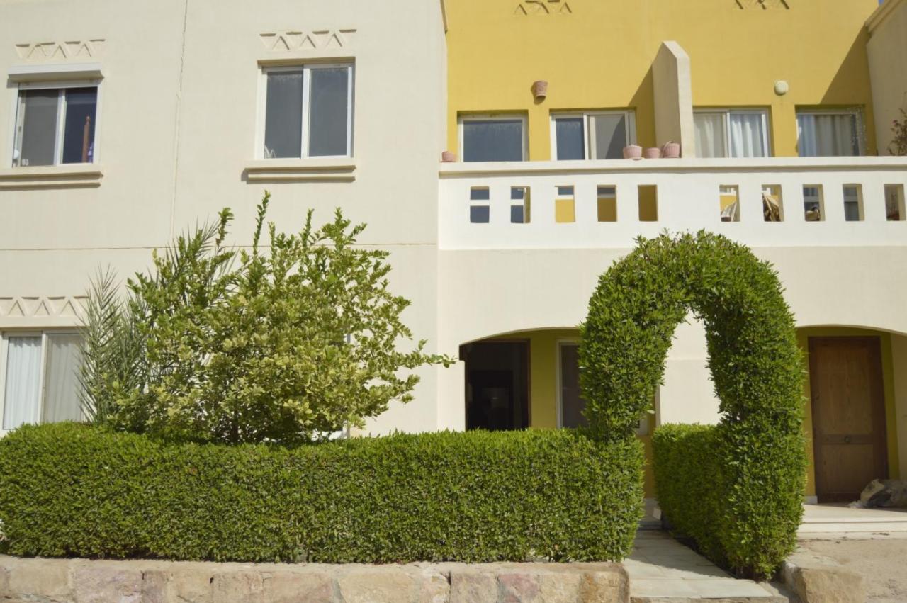 F- Ground Floor With Garden Apartment Hurghada