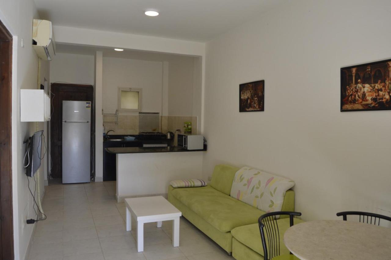F- Ground Floor With Garden Apartment