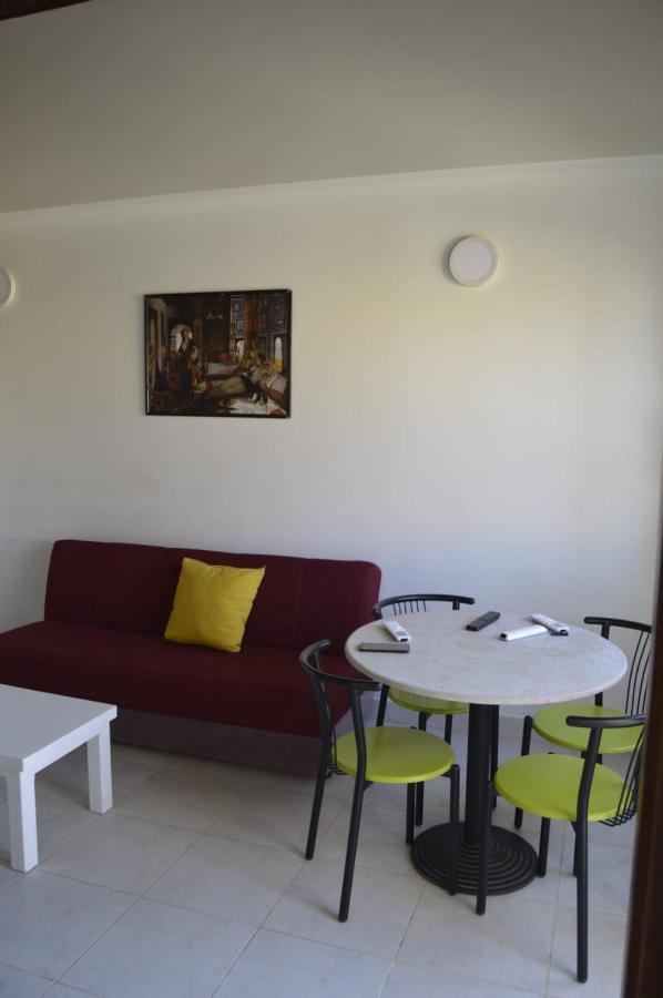 F- Ground Floor With Garden * Hurghada