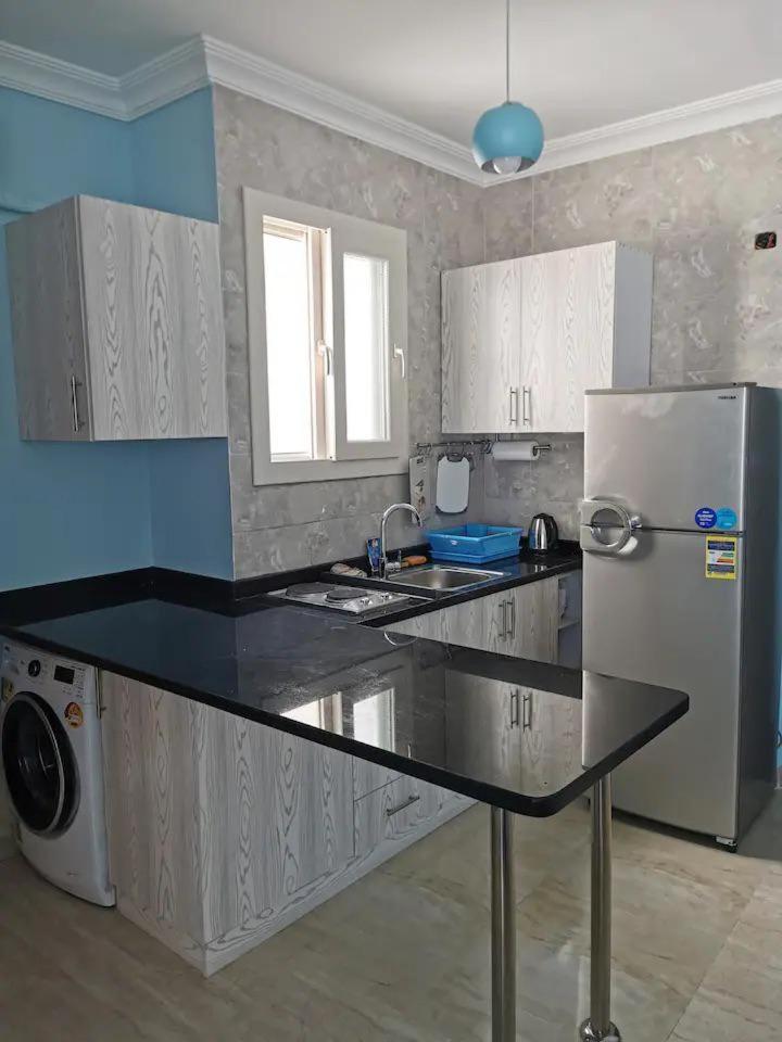 Schoene Europaeische 2 Zi. In Al Dahar Apartment *