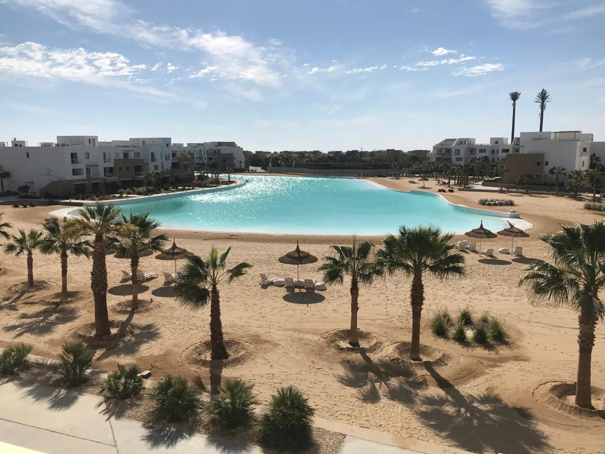 El Gouna Swan Lake I Direct Lake View I 3 Master Bedrooms Chalet Apartment Hurghada