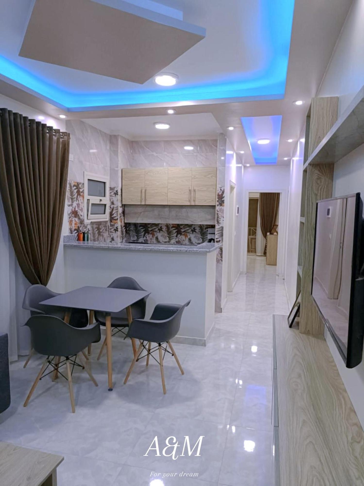 Novy Velky Centrum Sheraton, * Hurghada
