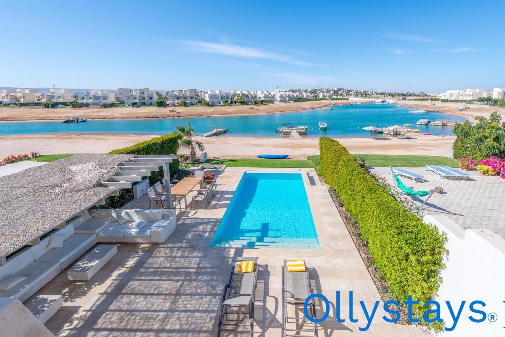 Villa Ollystays Joubal Lagoon 4 Bedroom Heated Pool