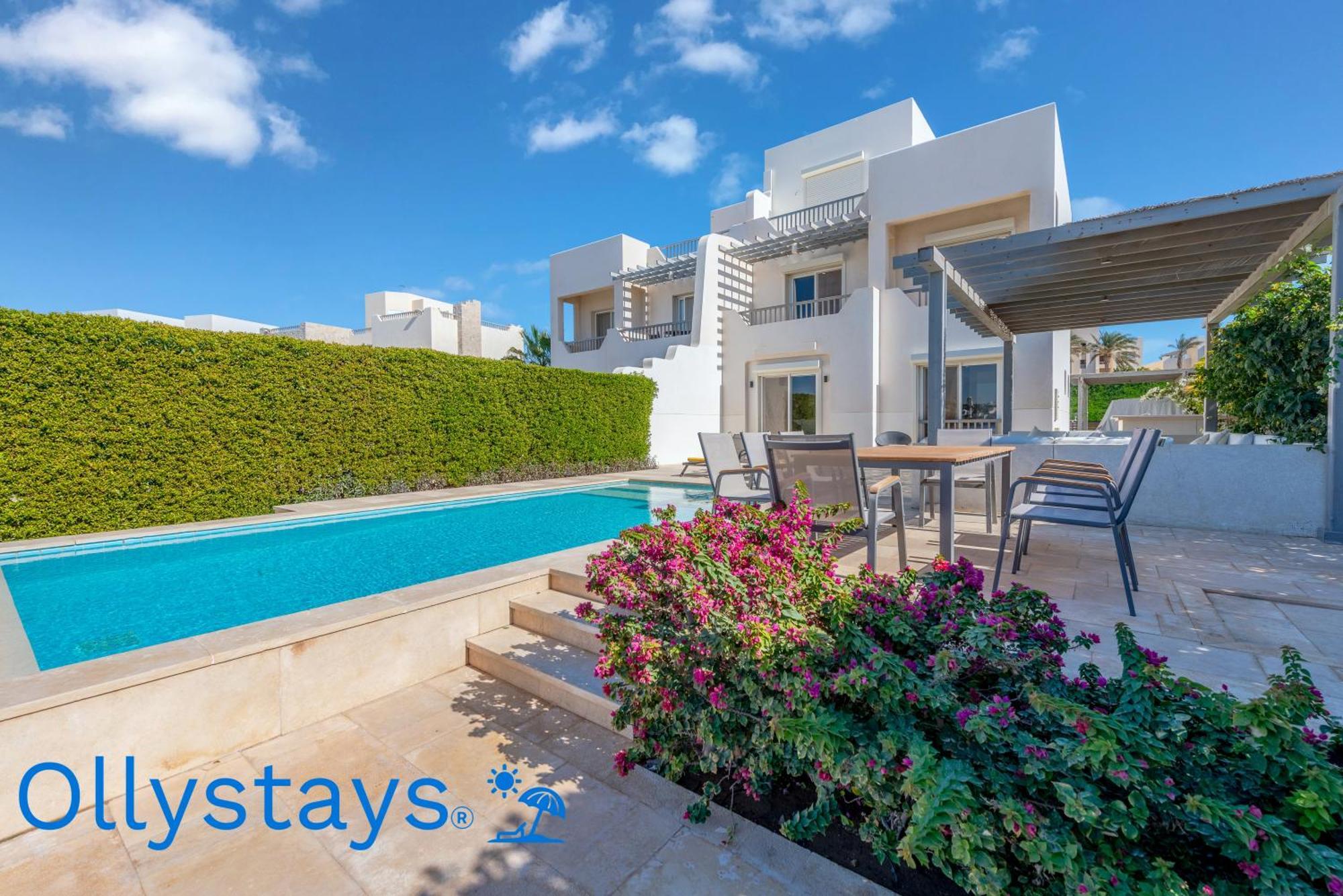 Ollystays Joubal Lagoon 4 Bedroom Heated Pool Villa Hurghada