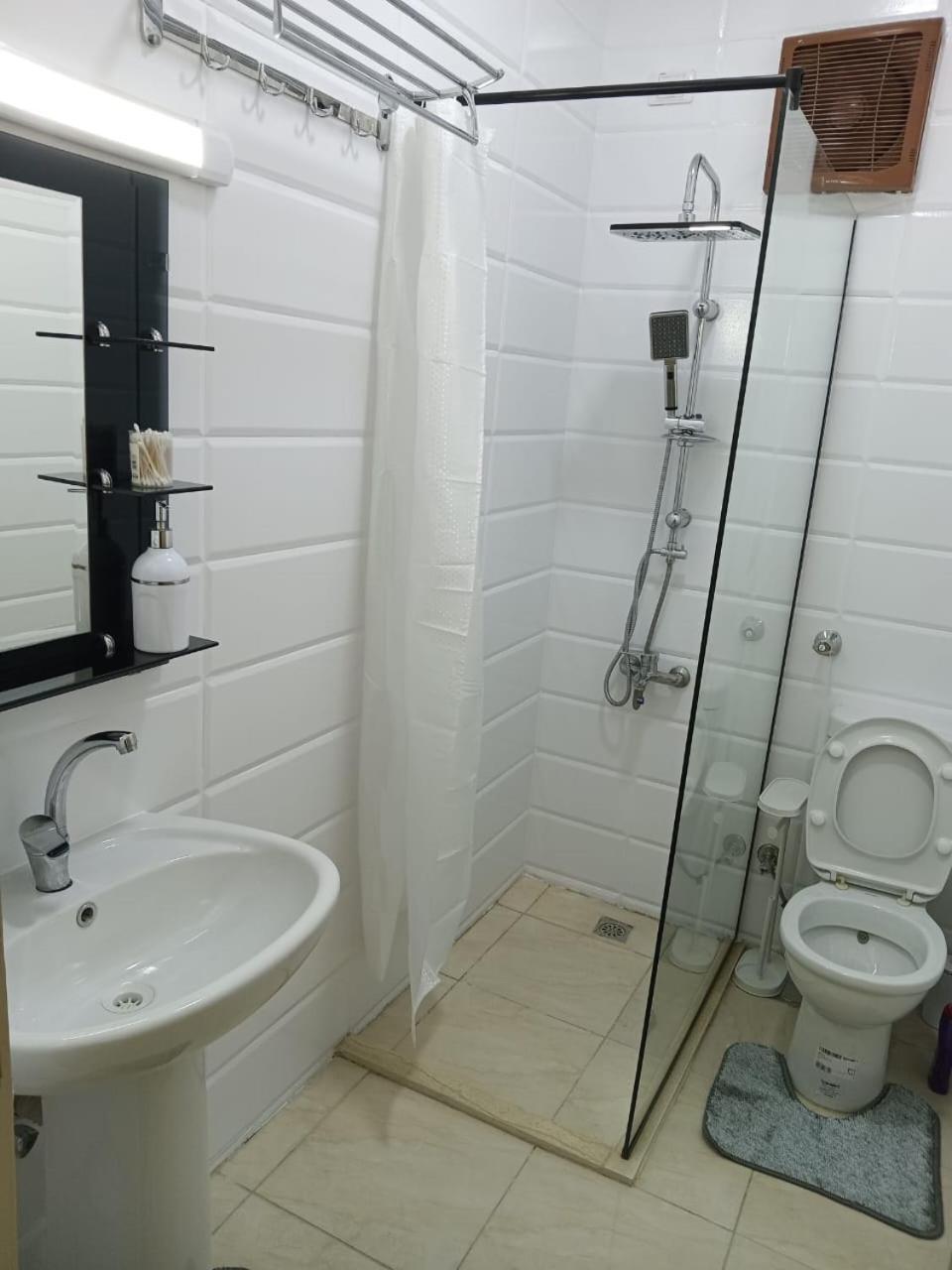 Neuf Proche El Gouna Apartment *
