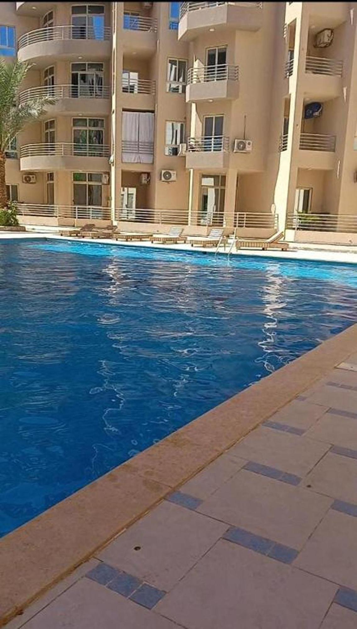 With Seaview, Amazing For Couples, Sunny & Seaview & Free Wi-fi Apartamento Hurghada