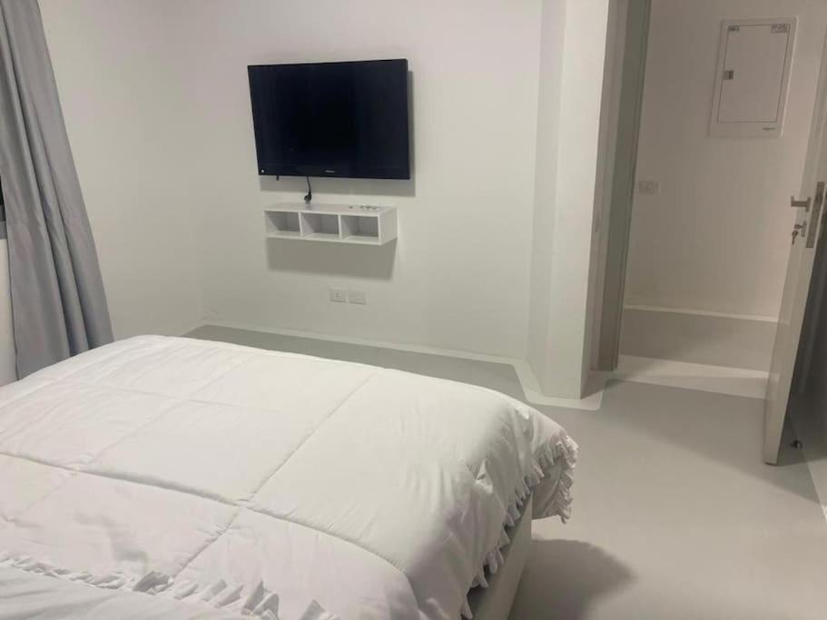 Luxury Waterfront Vacation Apartment Hurghada