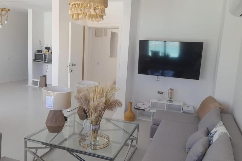 Luxury Waterfront Vacation * Hurghada