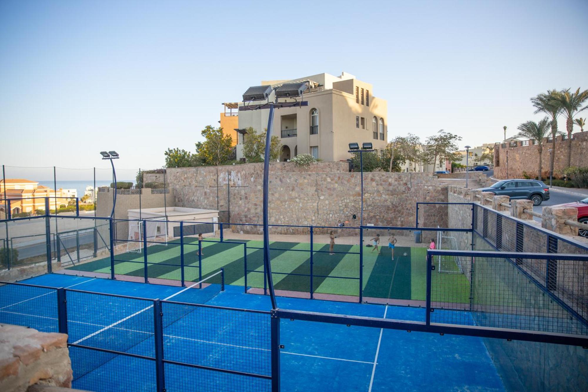 3-bedroom In Azzurra With Private Garden And Sea View Non Egyptians Only Hurghada