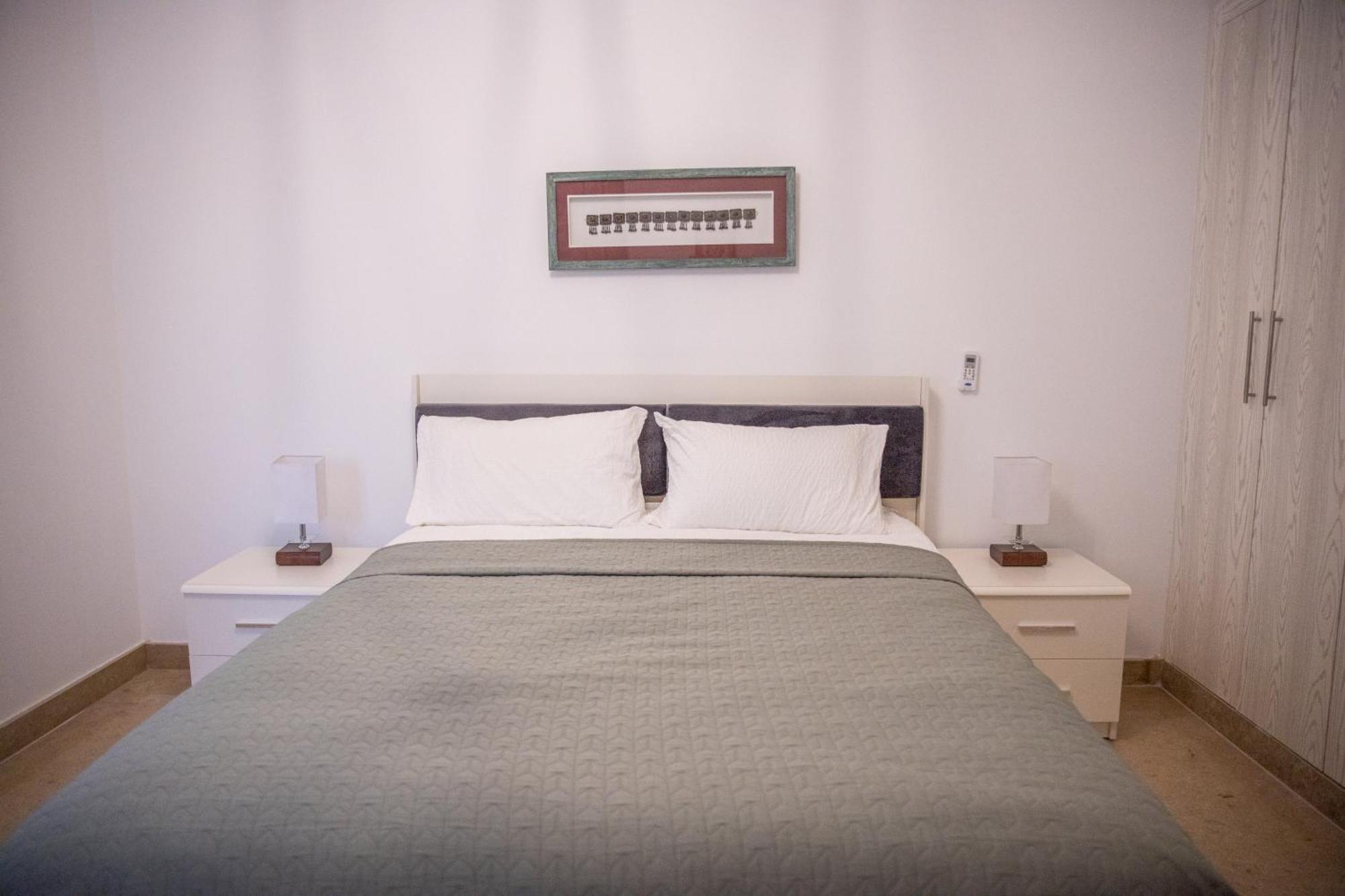 3-bedroom In Azzurra With Private Garden And Sea View Non Egyptians Only Apartment *