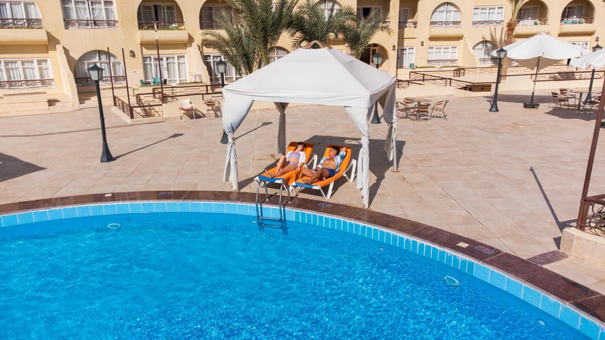 Sunny Days Mirette Family Resort
