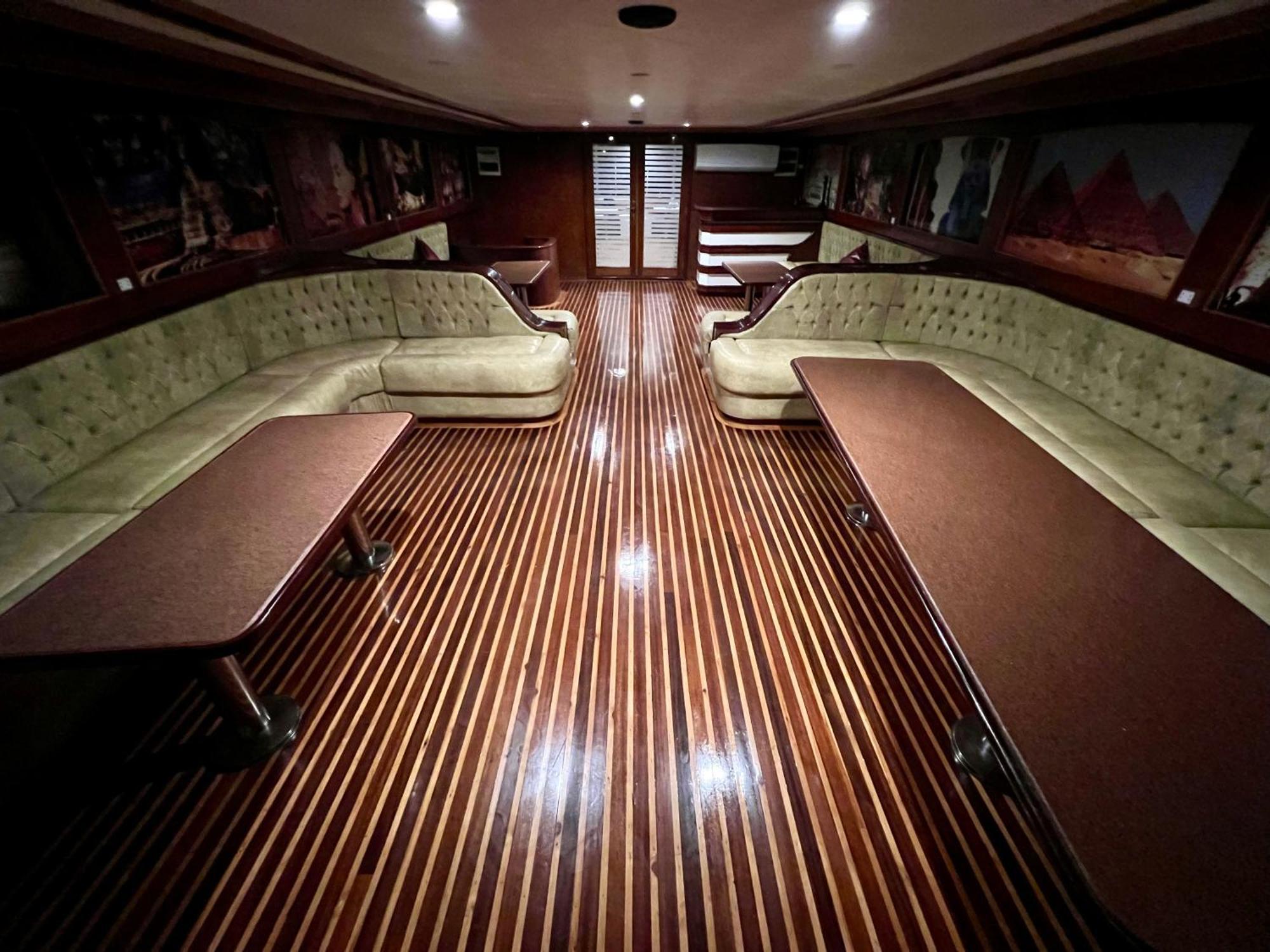 Kuba Luxus Tour - Boat In Sahl Hashesh -