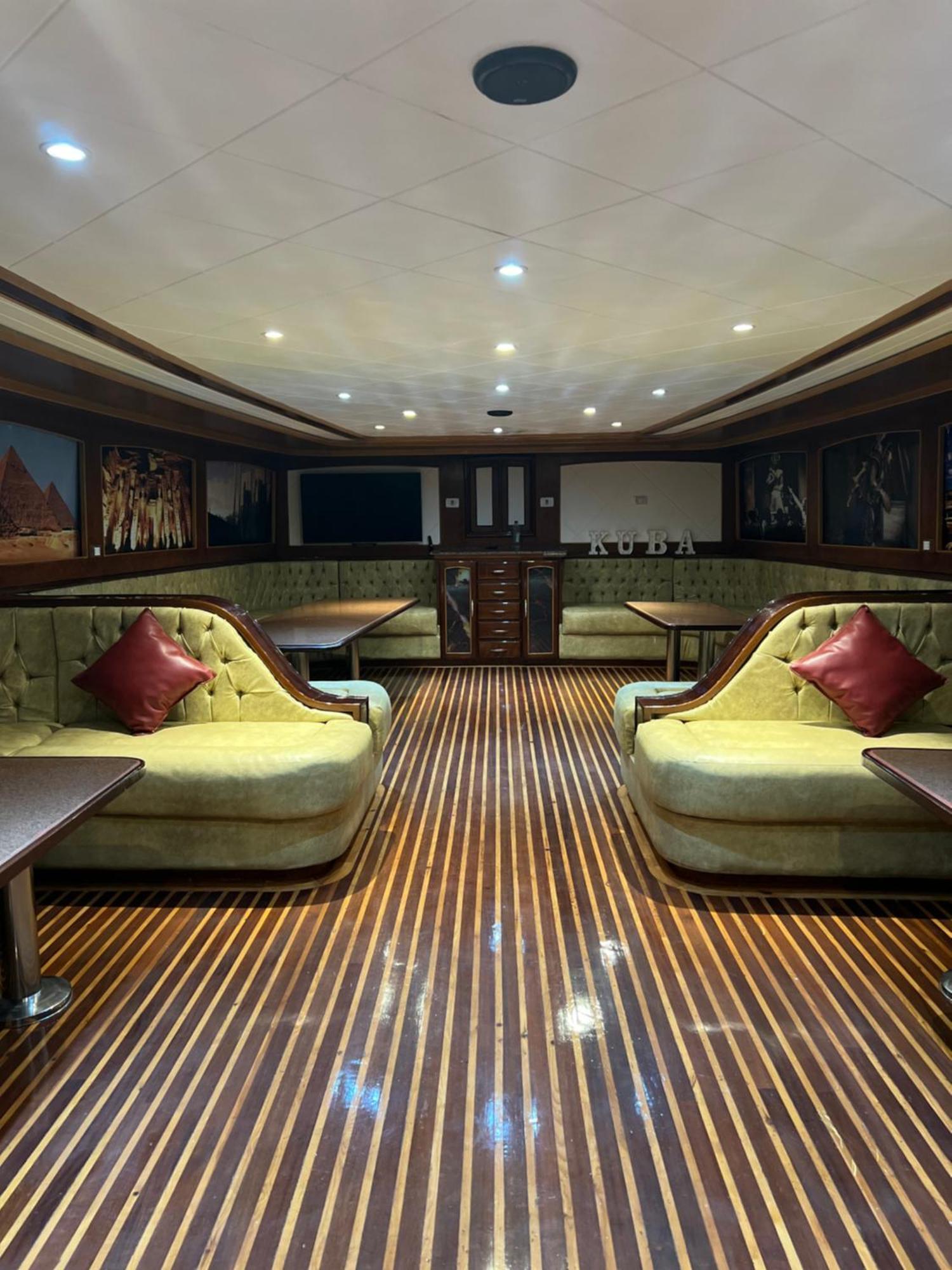 Botel Kuba Luxus Tour - Boat In Sahl Hashesh - *