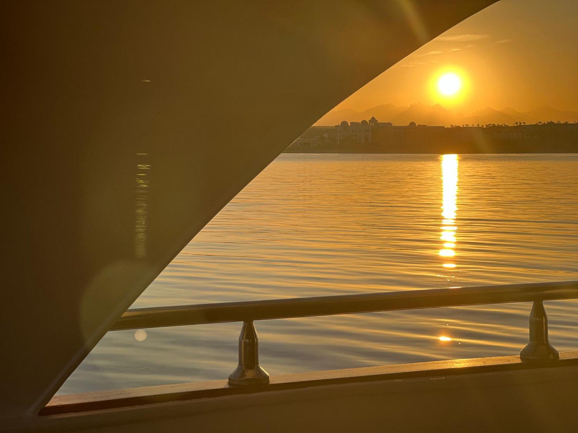 Kuba Luxus Tour - Boat In Sahl Hashesh -