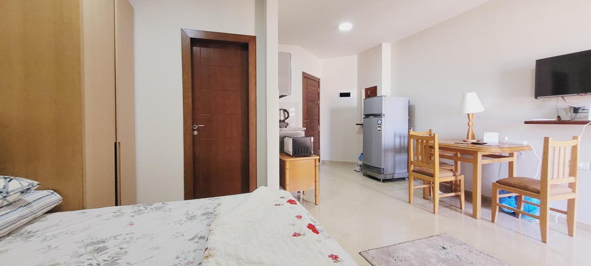 With Seaview, Amazing For Couples, Sunny & Seaview & Free Wi-fi Apartamento *
