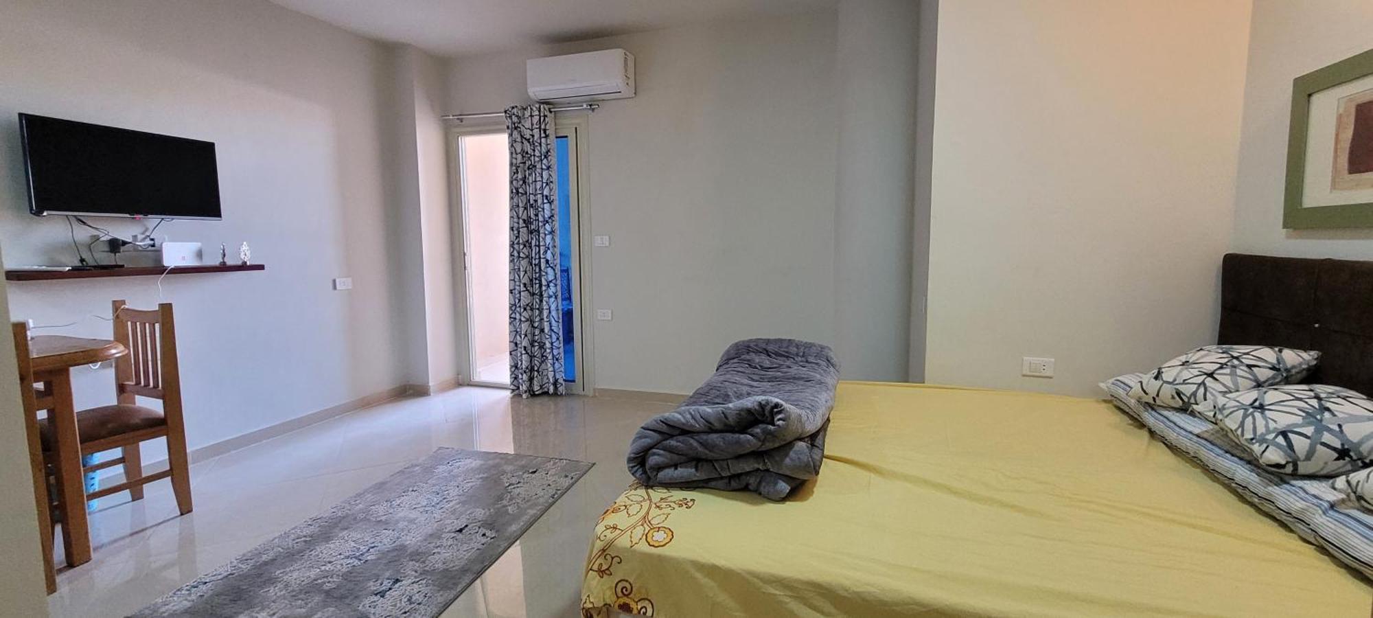 With Seaview, Amazing For Couples, Sunny & Seaview & Free Wi-fi Apartamento