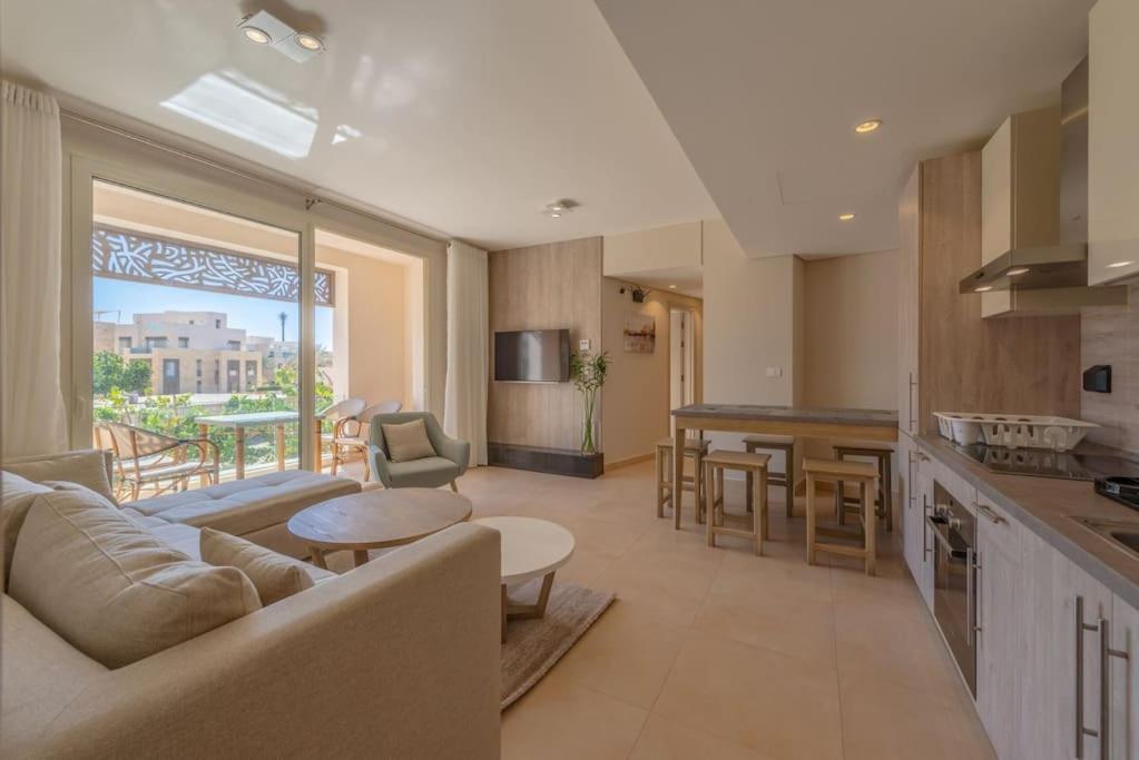Apartment Modern 1br, Mangroovy, Gouna - 1br, Pool, & *