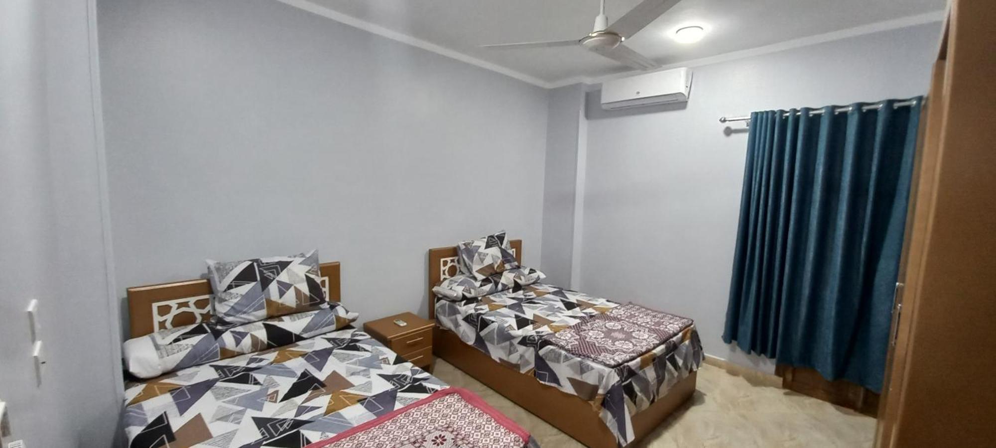 Ikea Flat 9 *